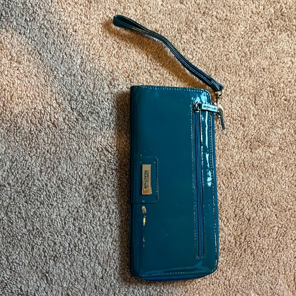 Kenneth Cole Reaction Clutch